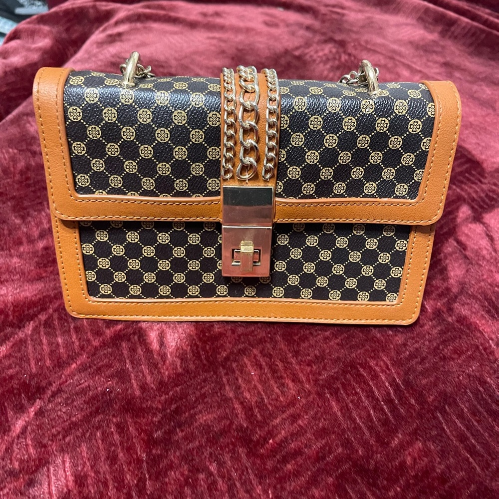 Elegant Black and Brown Chain Shoulder Bag